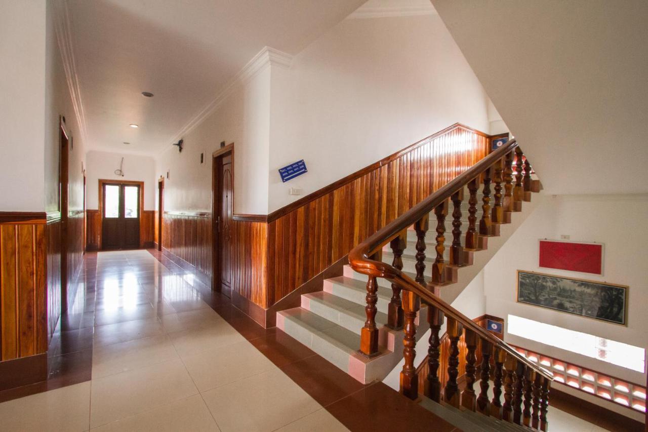 Botoum Hotel Sisophon Экстерьер фото
