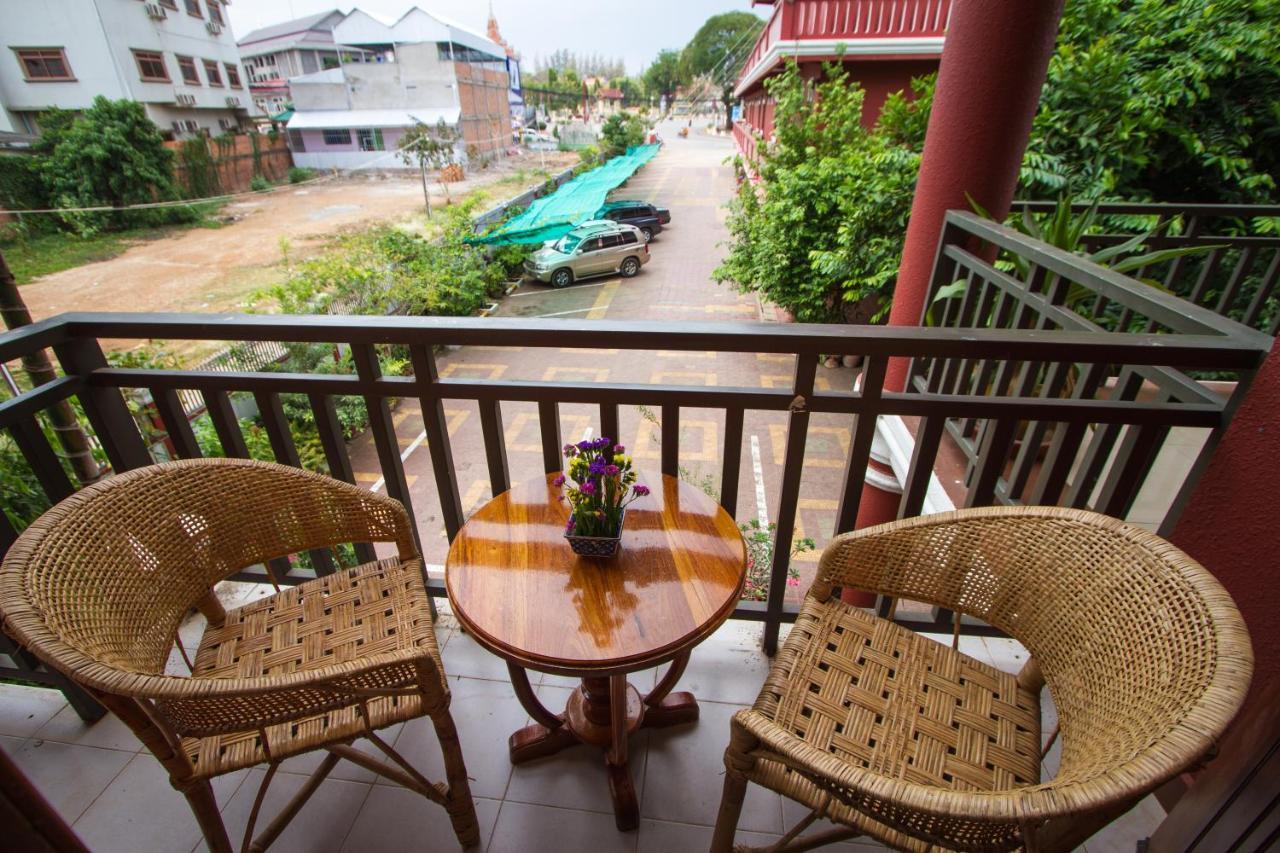 Botoum Hotel Sisophon Экстерьер фото