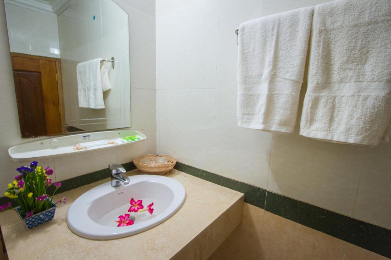 Botoum Hotel Sisophon Номер фото